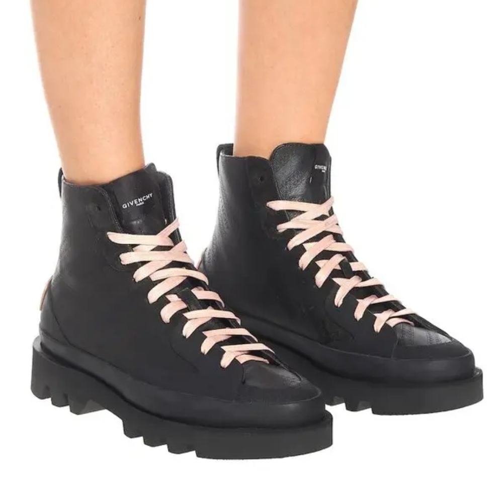 NWB Givenchy Clapham Perforated Logo Sneaker Boot In Black size EU38